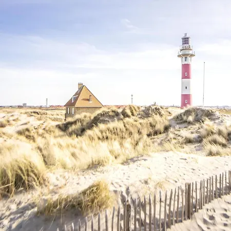 아파트 Bright Retreat By The Sea *
